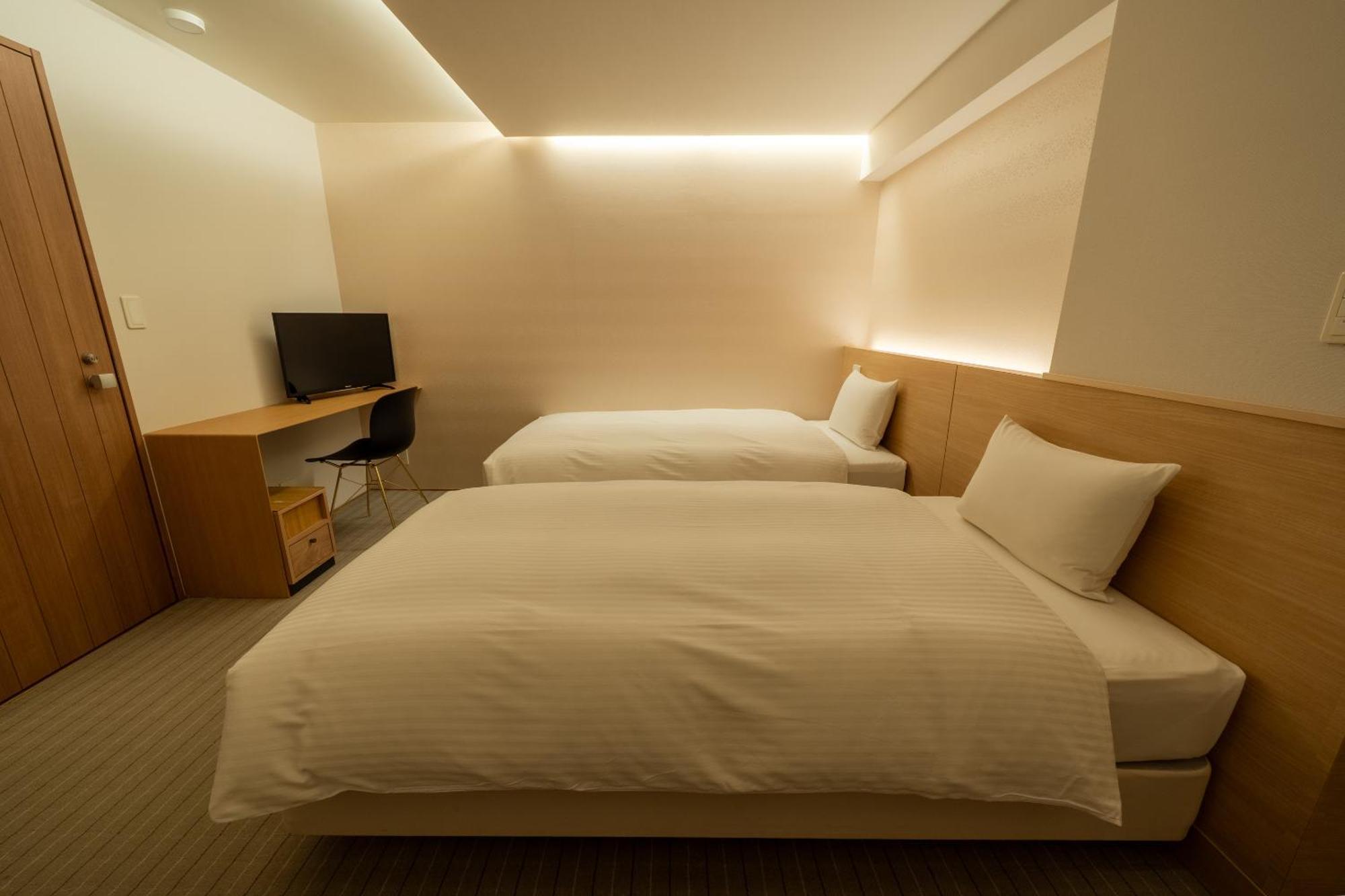 Resi Stay Hachi Inn Kyoto Exterior photo